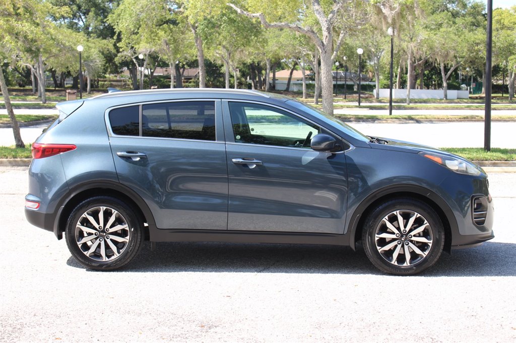 2017 Kia Sportage - $13,995