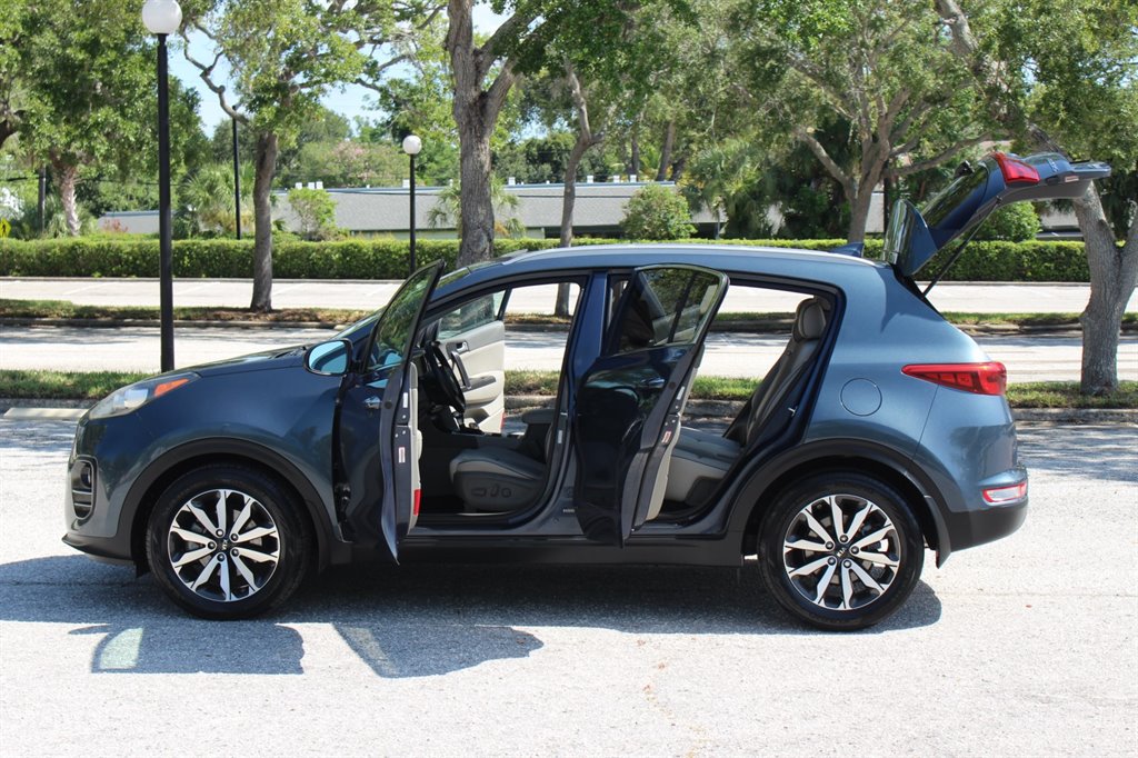 2017 Kia Sportage - $13,995