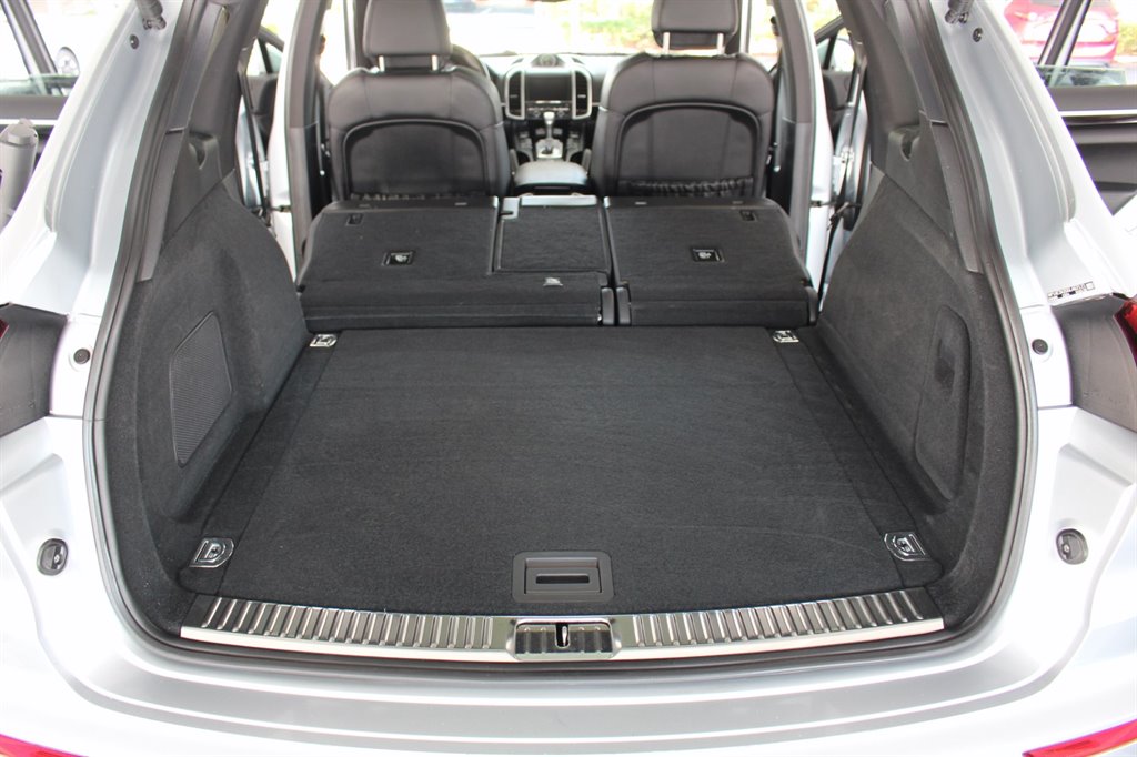 2016 Porsche Cayenne - $14,995