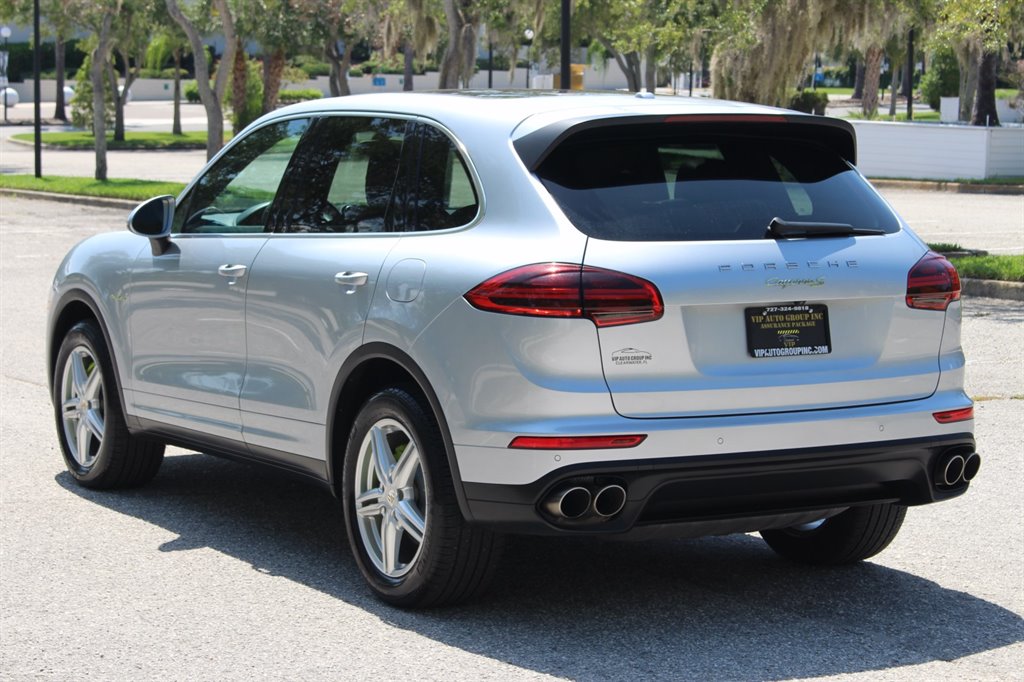 2016 Porsche Cayenne - $14,995