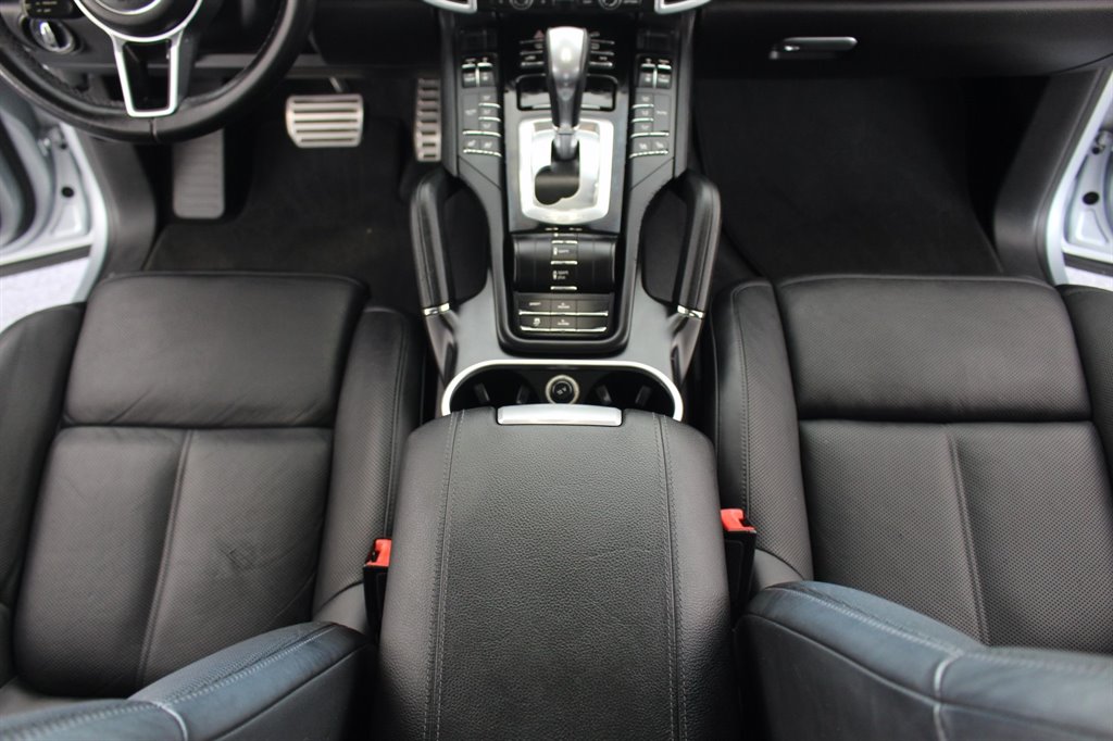2016 Porsche Cayenne - $14,995