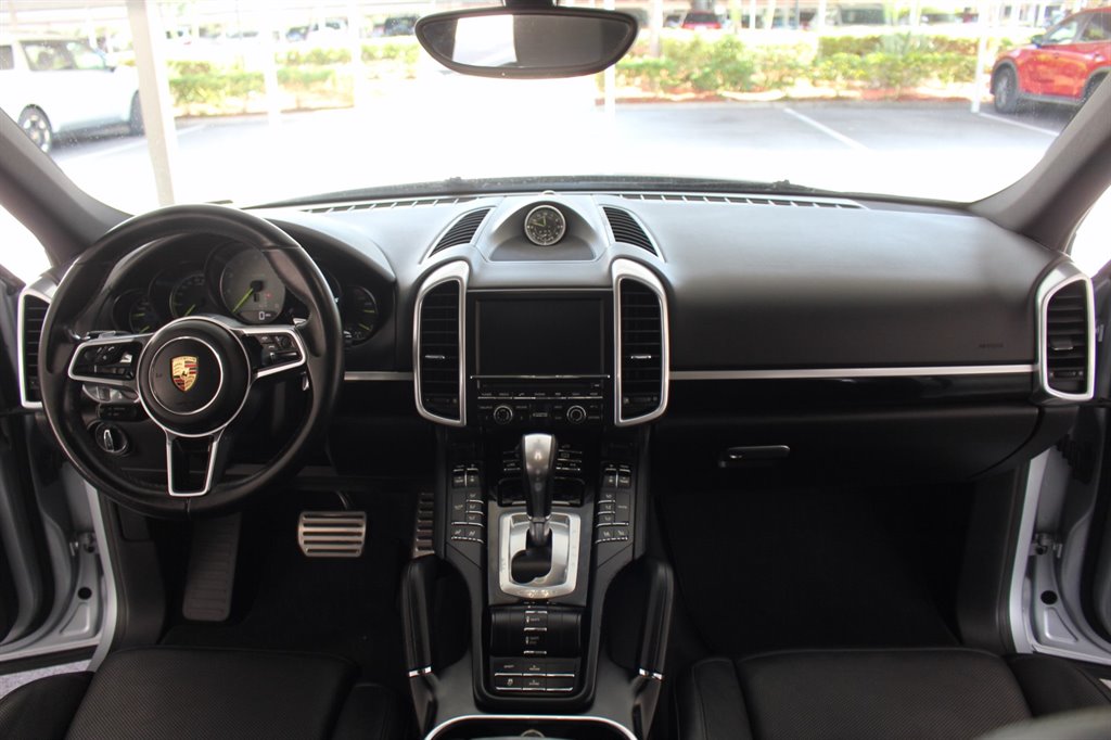 2016 Porsche Cayenne - $14,995