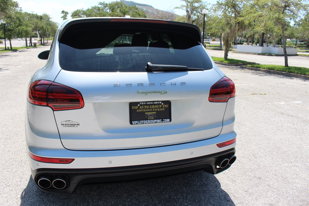 2016 Porsche Cayenne - $14,995