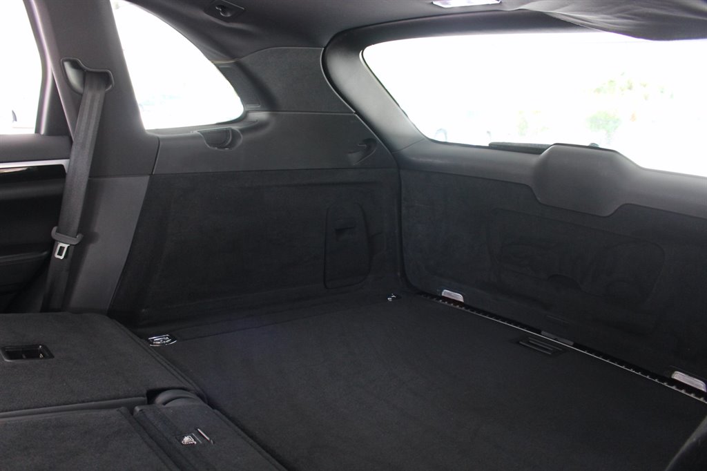 2016 Porsche Cayenne - $14,995