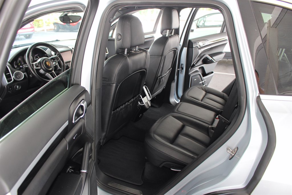 2016 Porsche Cayenne - $14,995