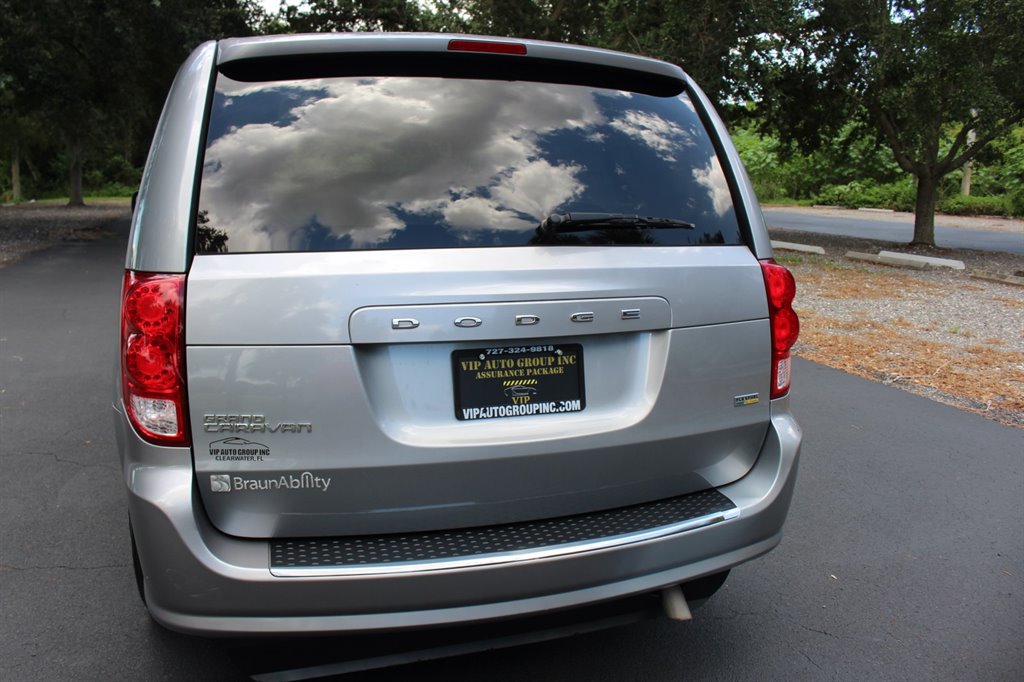 2015 Dodge Grand Caravan - $28,995