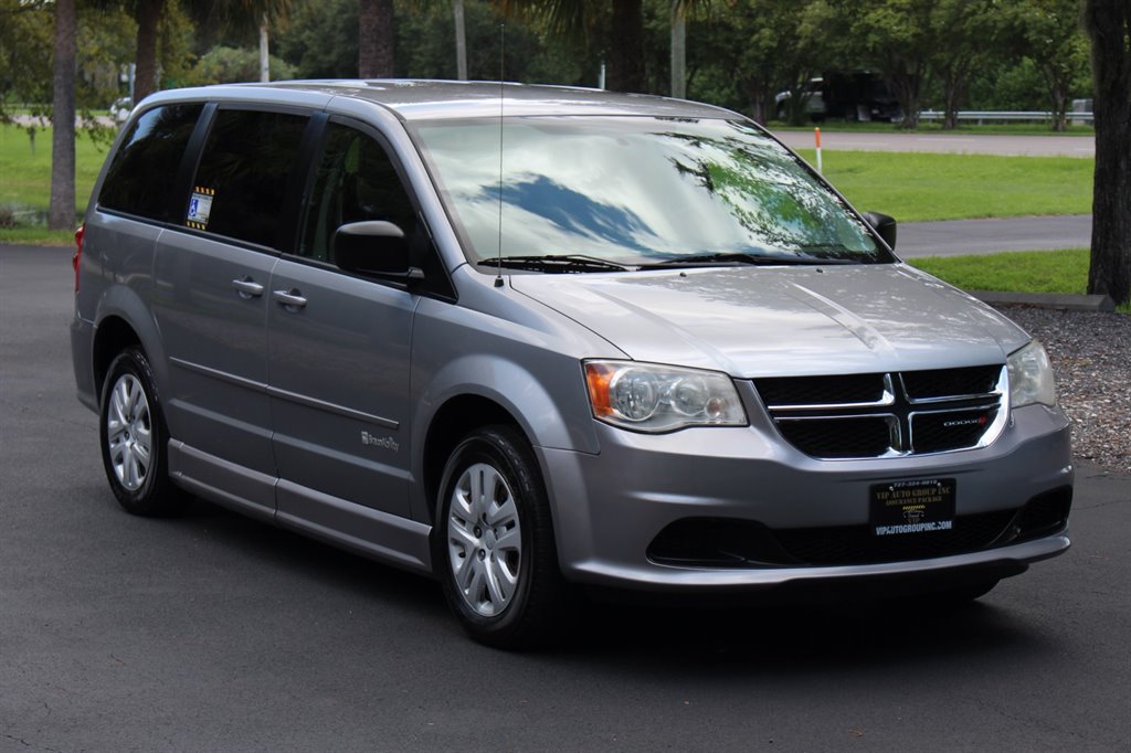 2015 Dodge Grand Caravan - $28,995