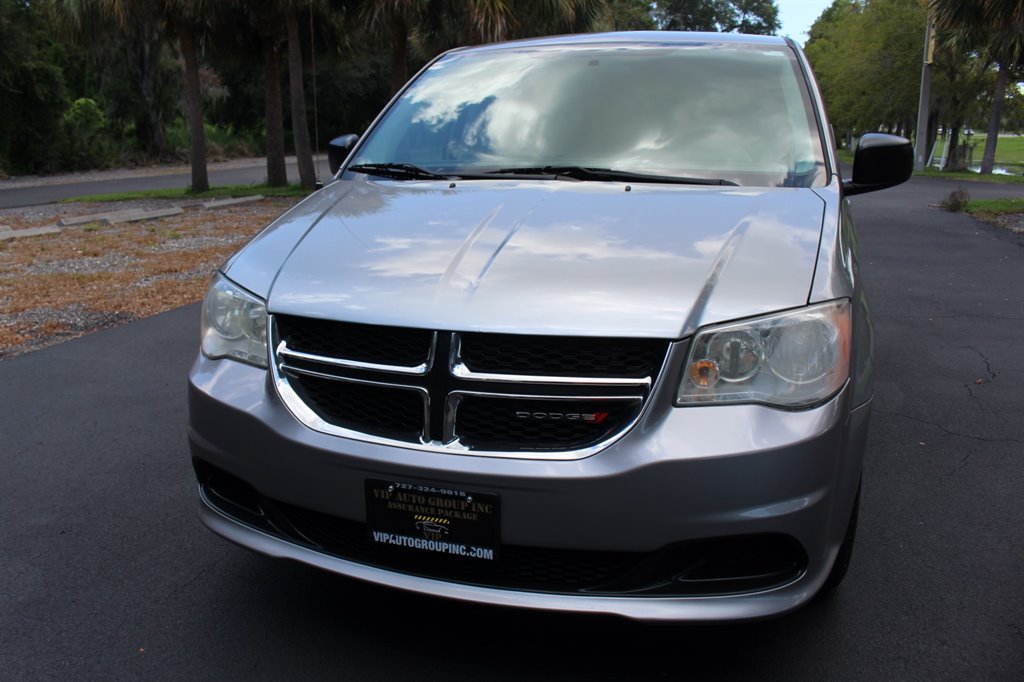 2015 Dodge Grand Caravan - $28,995