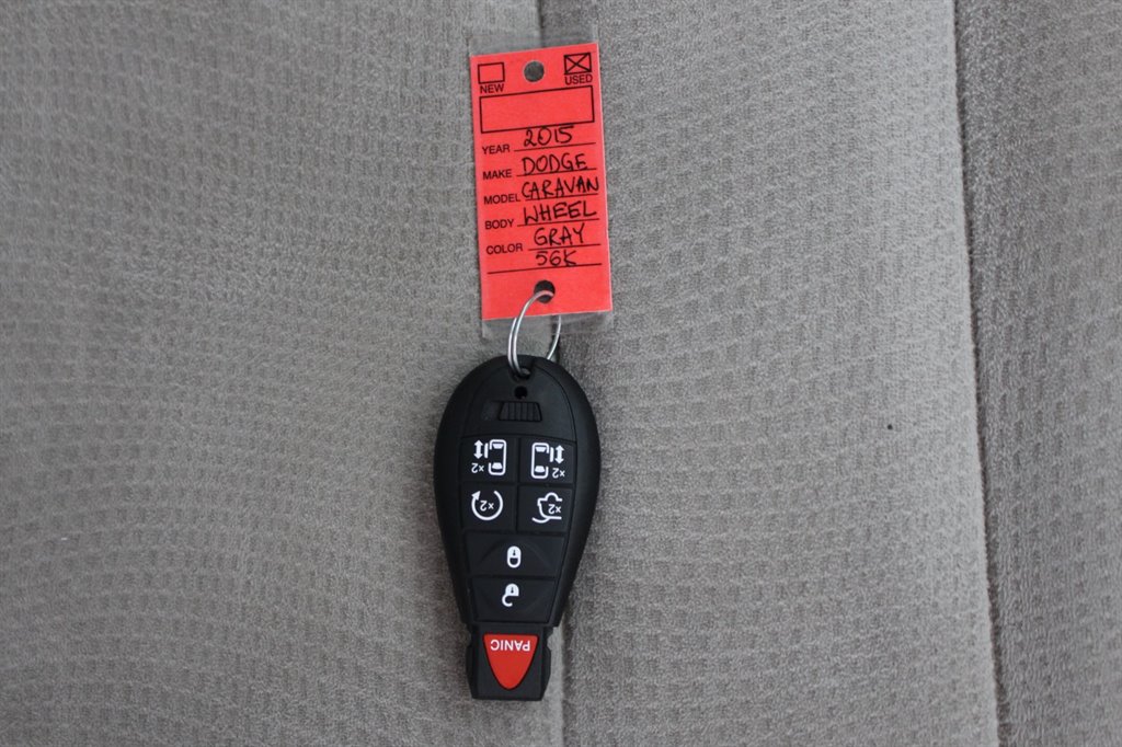 2015 Dodge Grand Caravan - $28,995