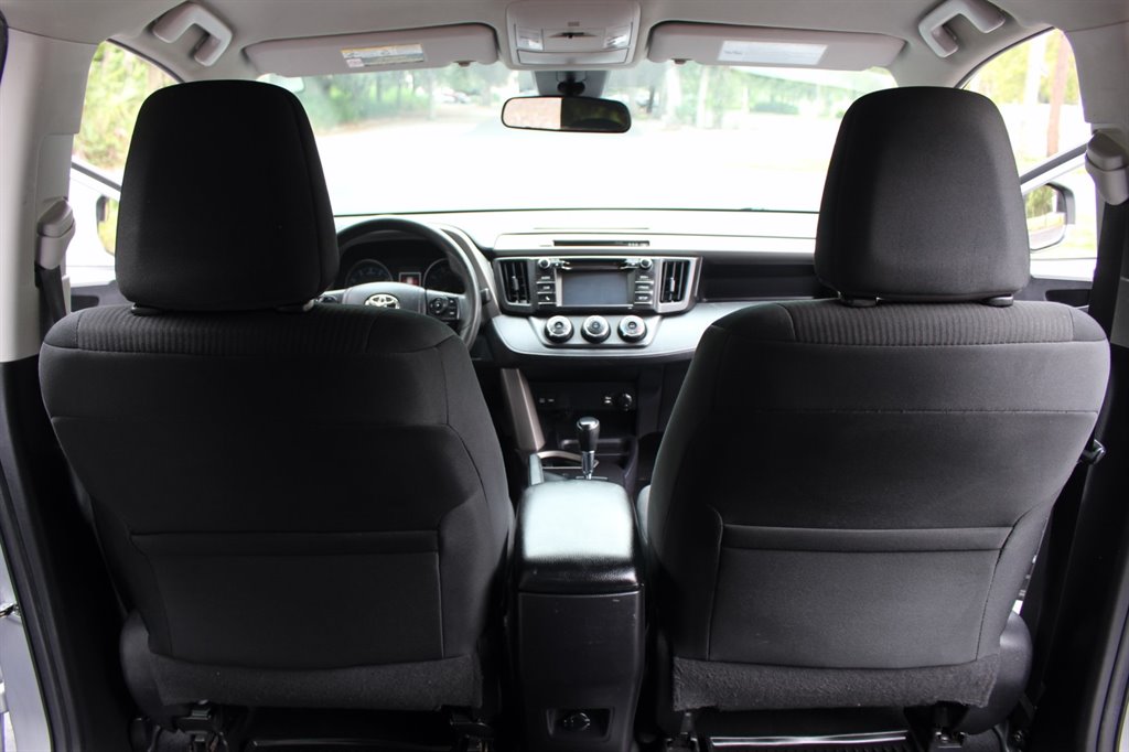 2018 Toyota RAV4 - $17,995