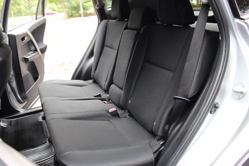 2018 Toyota RAV4 - $17,995