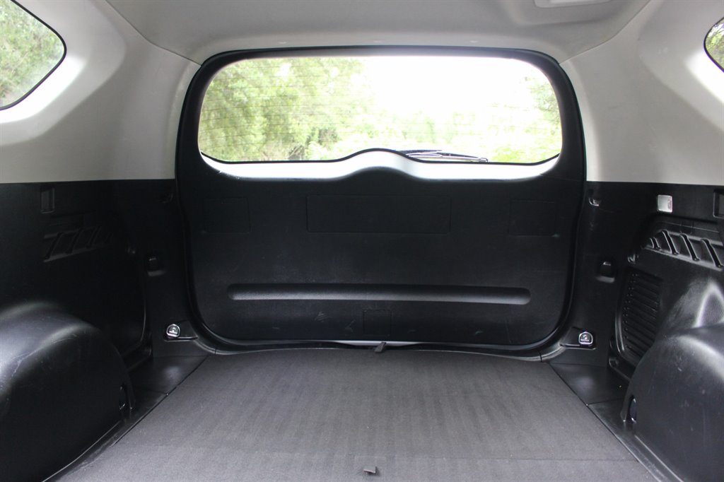 2018 Toyota RAV4 - $17,995