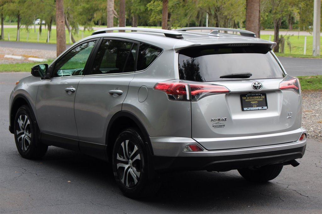 2018 Toyota RAV4 - $17,995