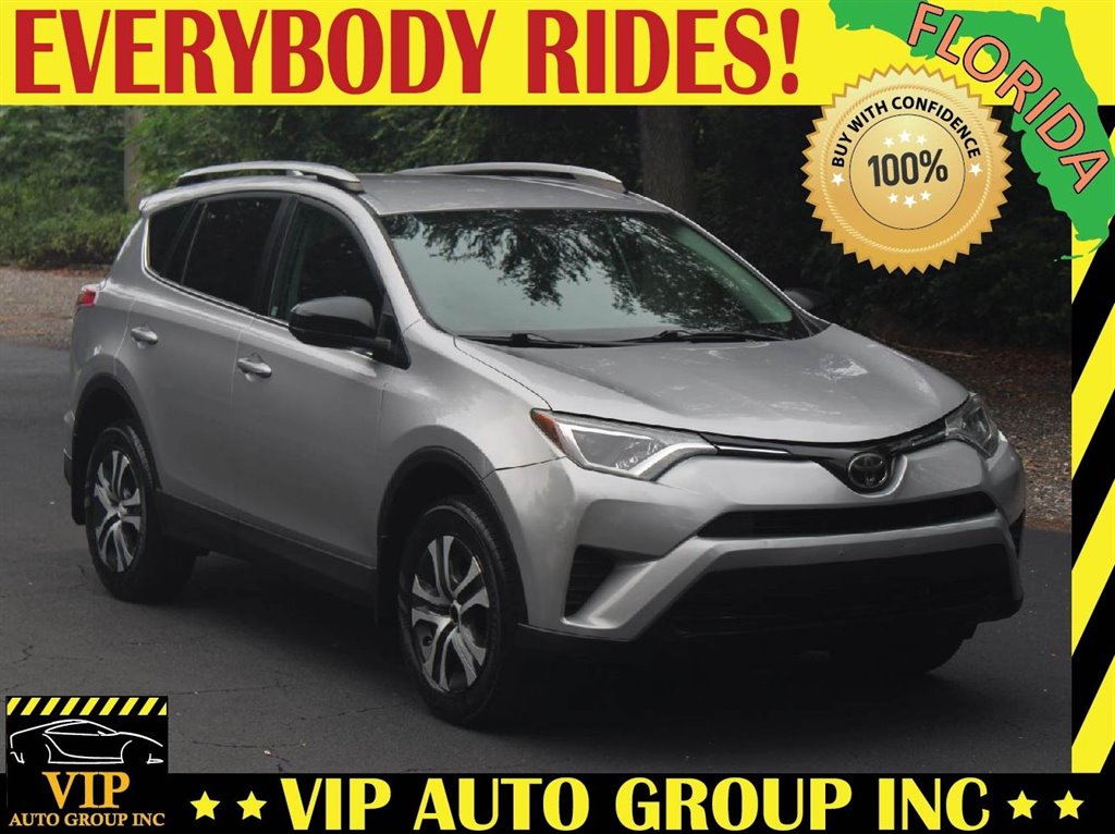 2018 Toyota RAV4 - $17,995