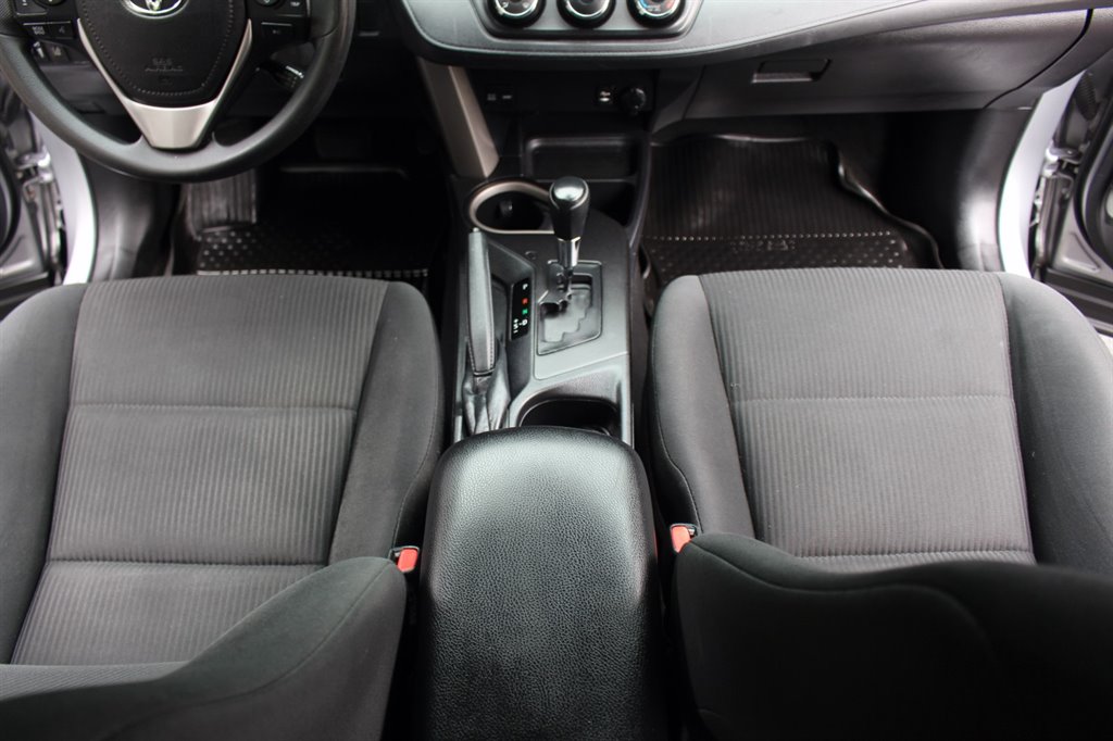 2018 Toyota RAV4 - $17,995