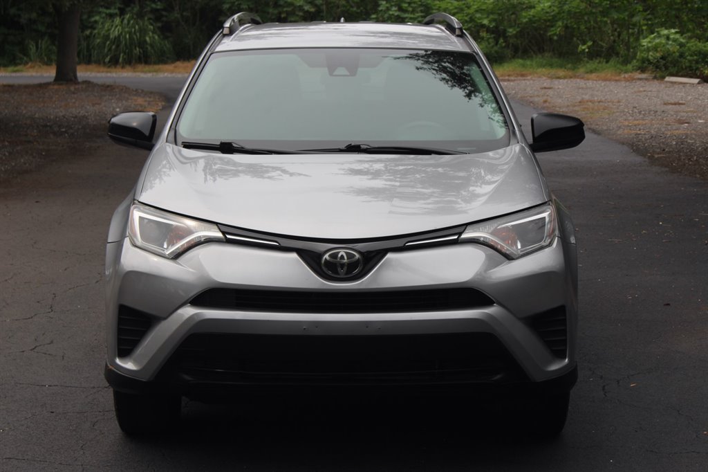 2018 Toyota RAV4 - $17,995