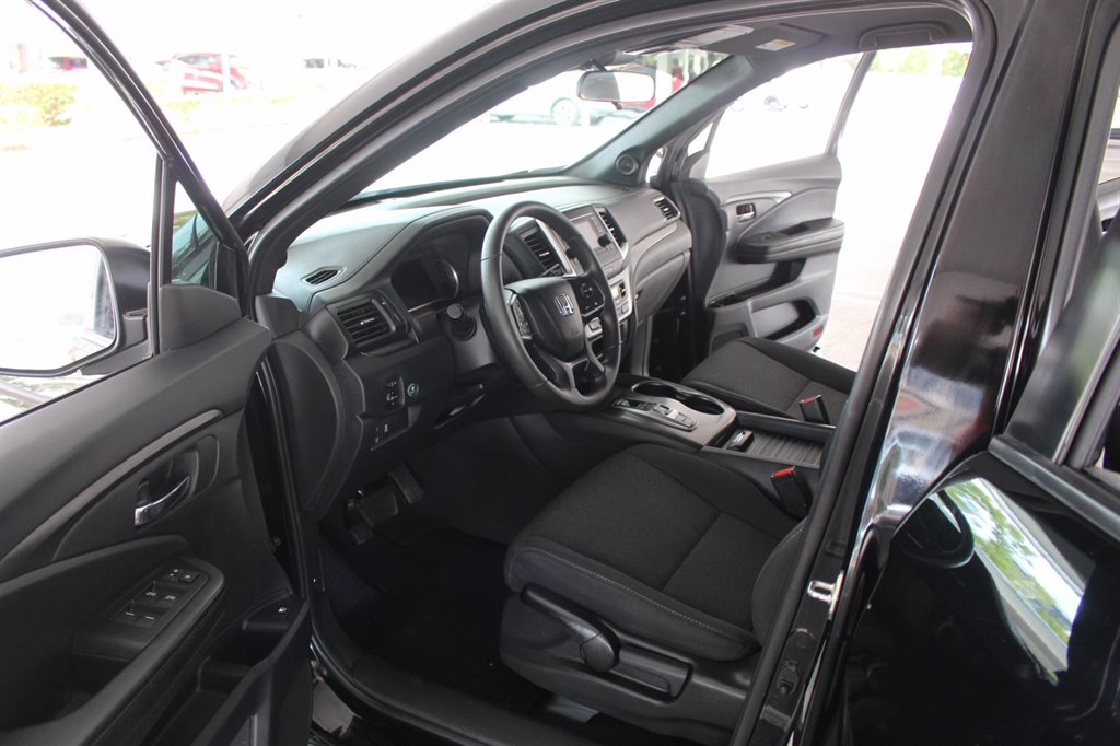 2020 Honda Passport - $22,995