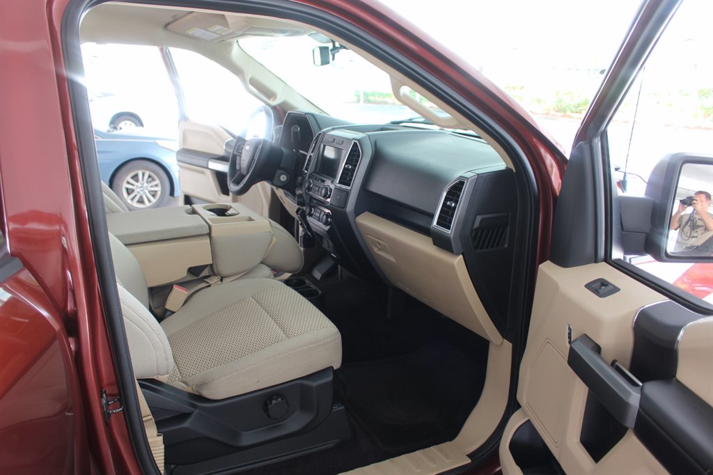 2016 Ford F-150 - $21,995