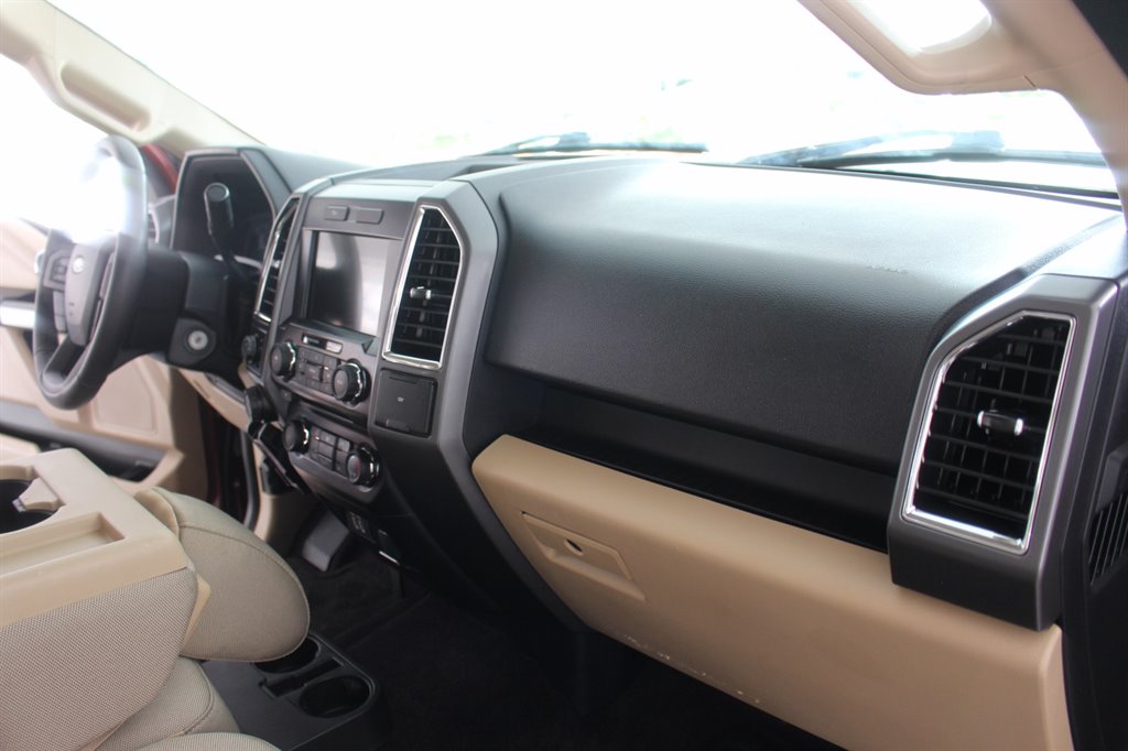 2016 Ford F-150 - $21,995