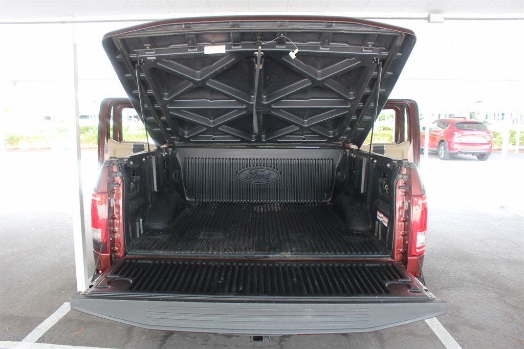 2016 Ford F-150 - $21,995