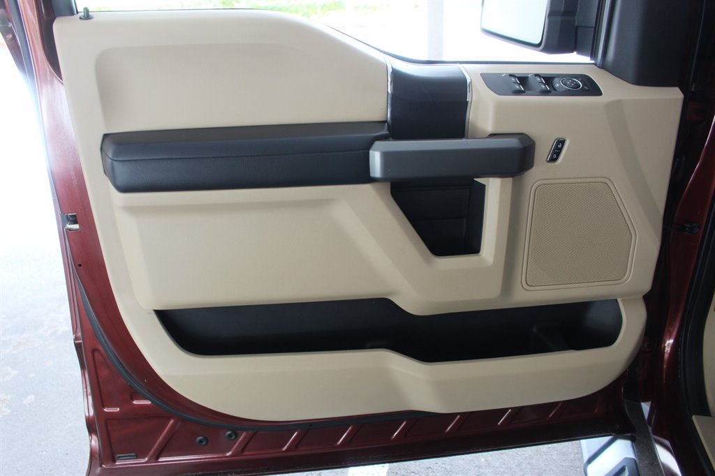 2016 Ford F-150 - $21,995