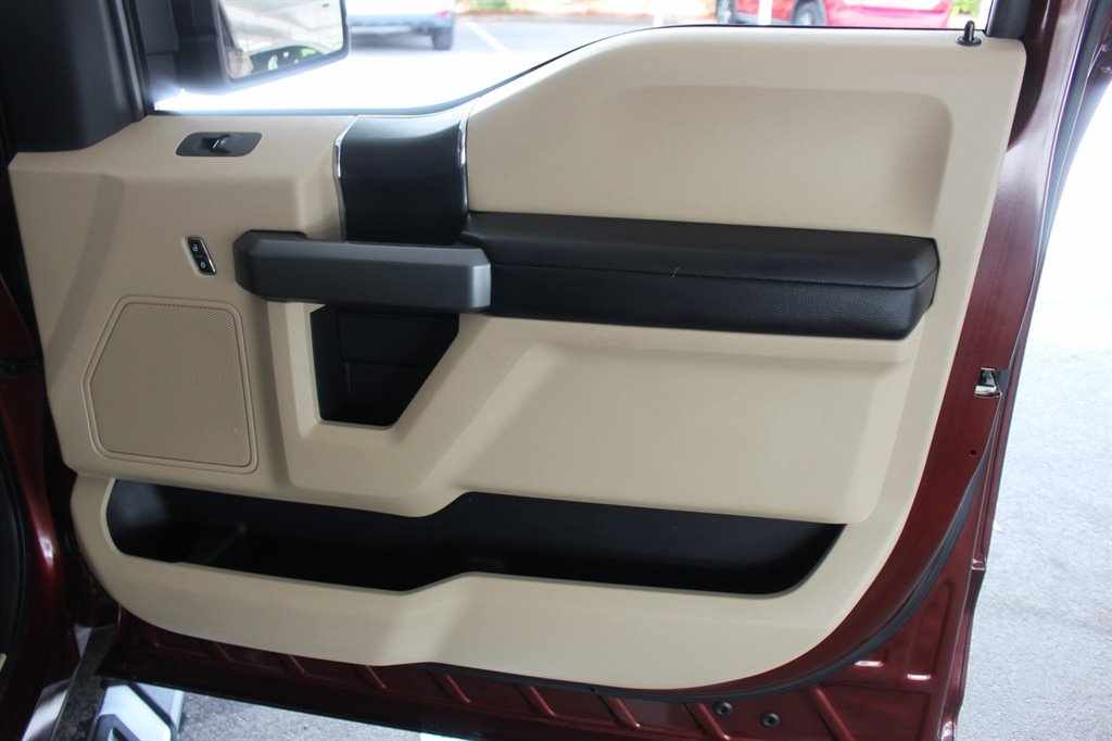 2016 Ford F-150 - $21,995