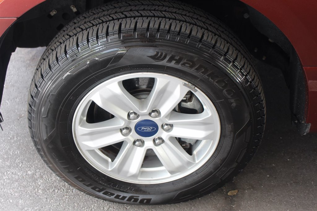 2016 Ford F-150 - $21,995