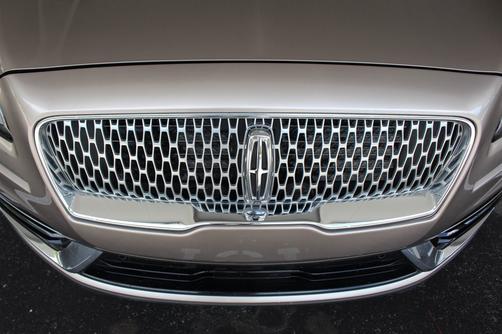 2019 Lincoln Nautilus - $15,995