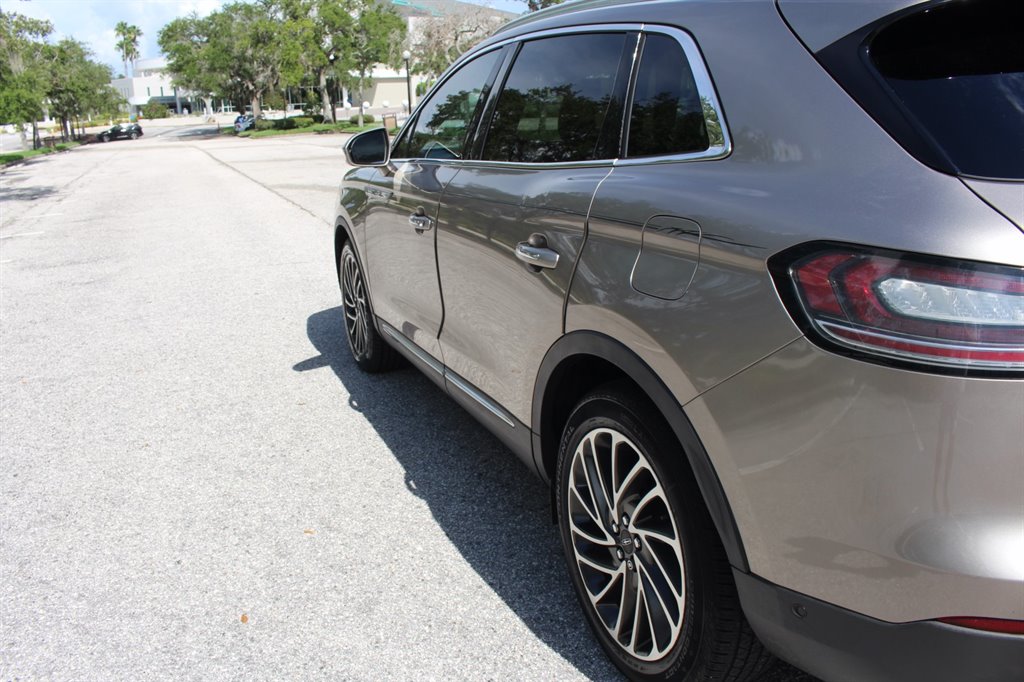2019 Lincoln Nautilus - $15,995