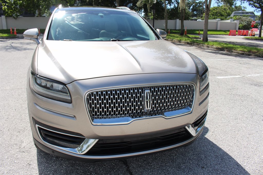 2019 Lincoln Nautilus - $15,995