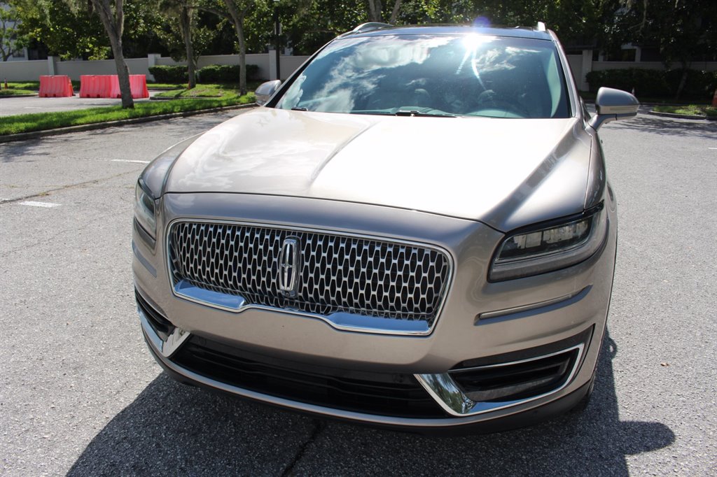 2019 Lincoln Nautilus - $15,995