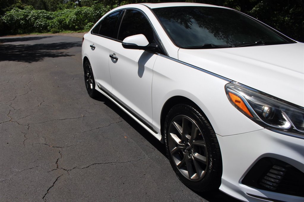 2018 Hyundai Sonata - $10,995