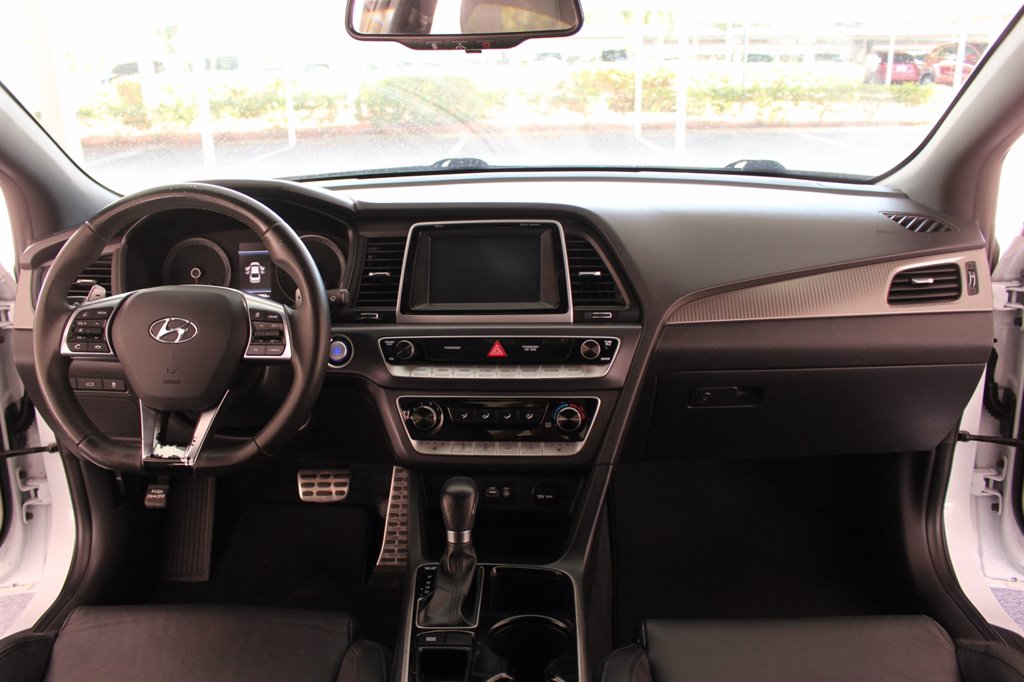 2018 Hyundai Sonata - $10,995