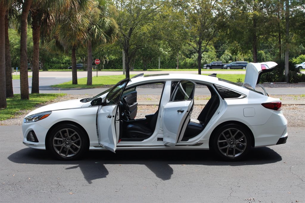2018 Hyundai Sonata - $10,995