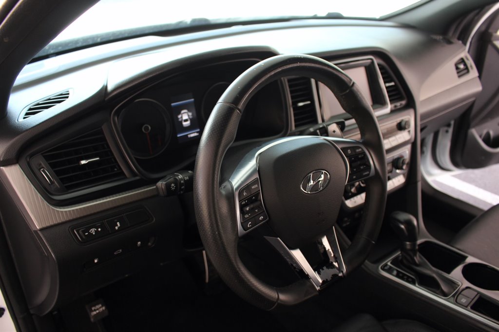 2018 Hyundai Sonata - $10,995
