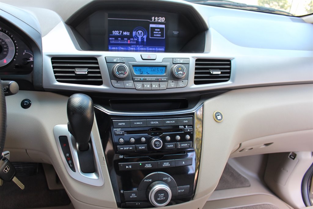 2011 Honda Odyssey - $21,995
