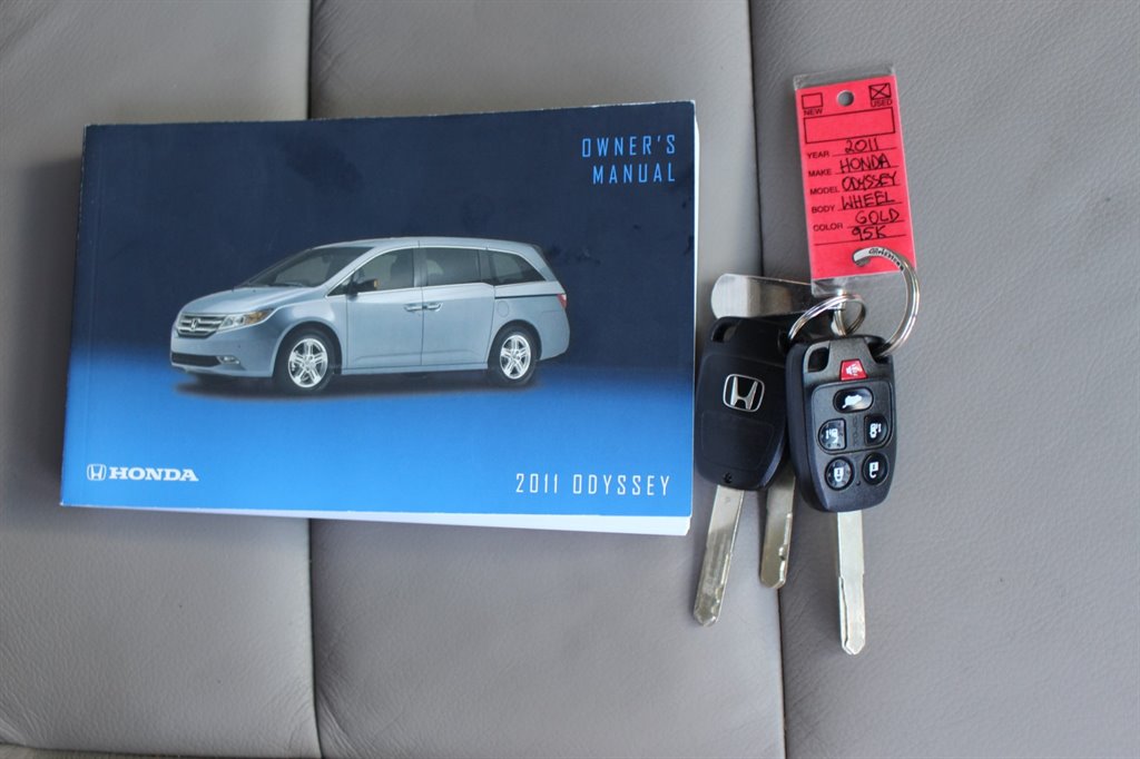 2011 Honda Odyssey - $21,995
