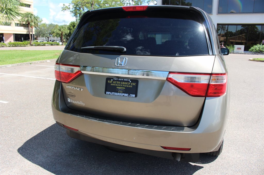 2011 Honda Odyssey - $21,995