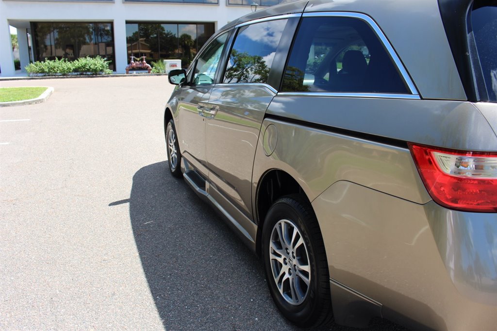 2011 Honda Odyssey - $21,995