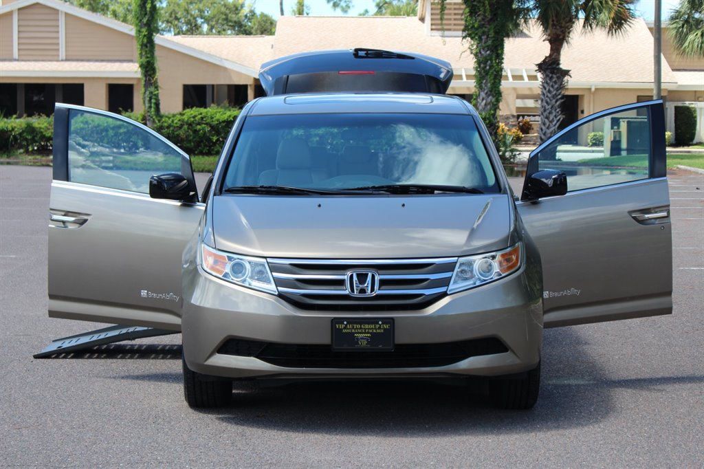 2011 Honda Odyssey - $21,995