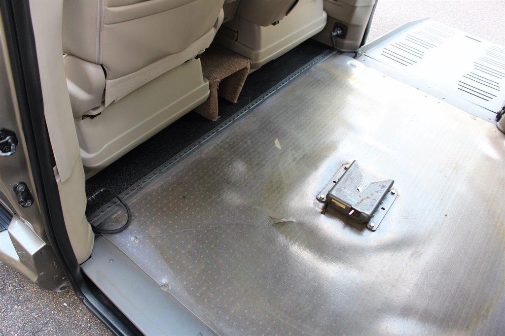 2011 Honda Odyssey - $21,995