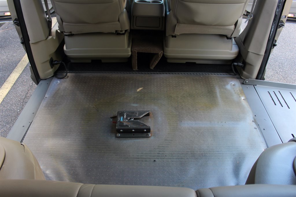 2011 Honda Odyssey - $21,995