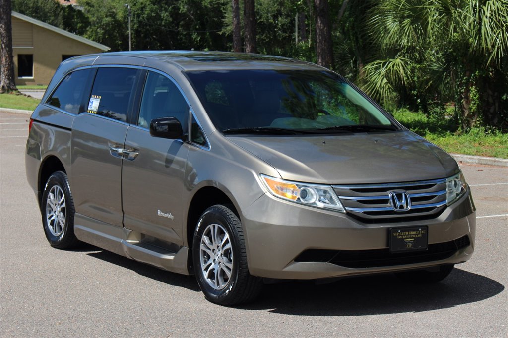 2011 Honda Odyssey - $21,995