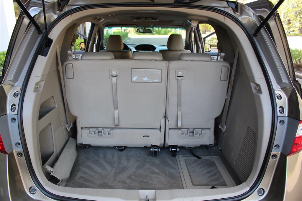 2011 Honda Odyssey - $21,995