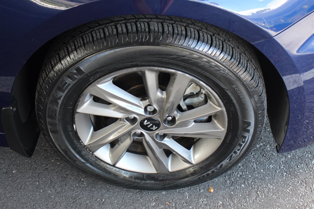 2020 Kia Optima - $15,995