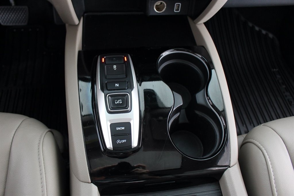 2019 Honda Pilot - $18,995