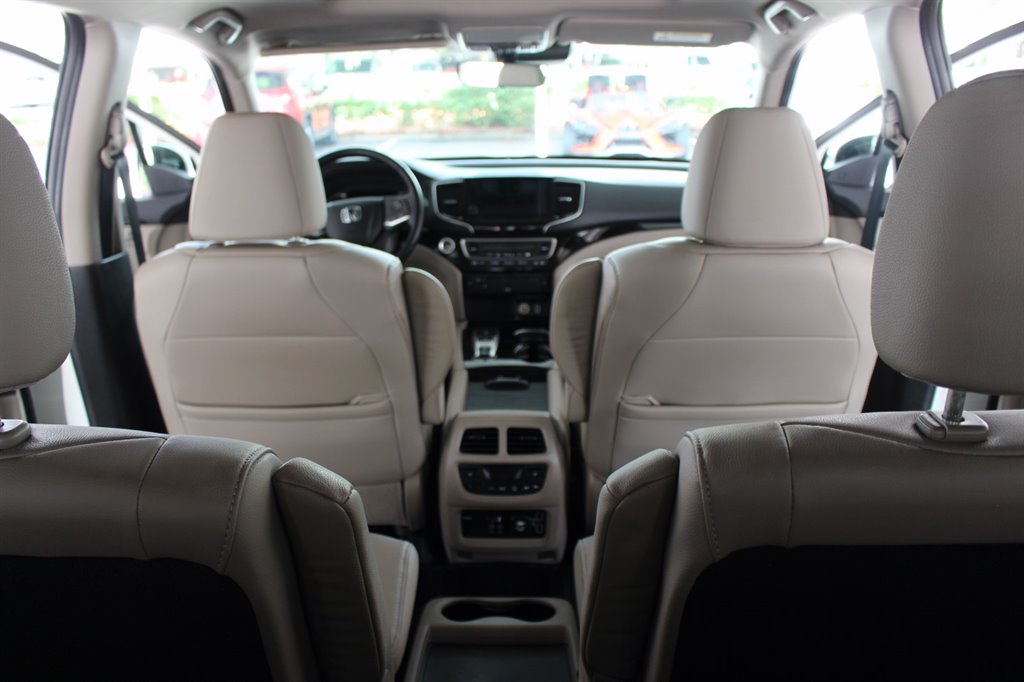 2019 Honda Pilot - $18,995