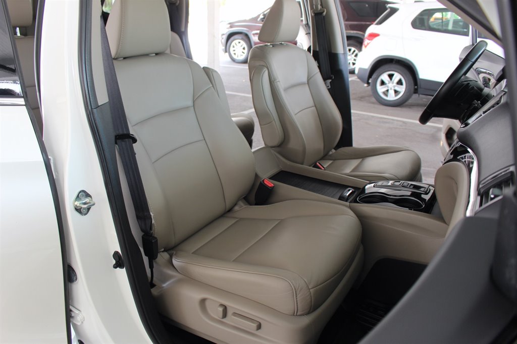 2019 Honda Pilot - $18,995