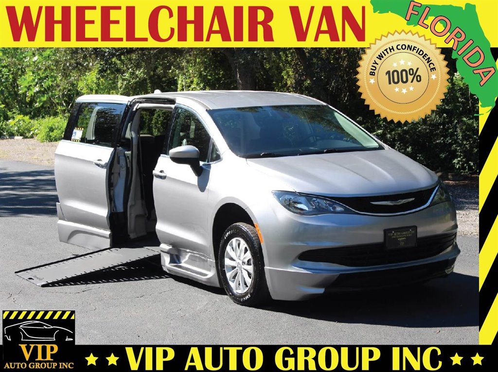 2017 Chrysler Pacifica Touring