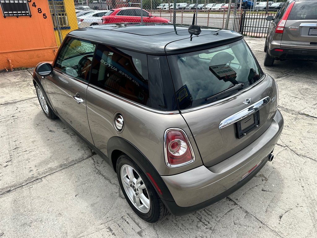 2013 MINI Cooper photo